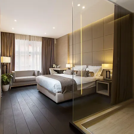 Dominic Smart & Luxury Suites - Republic Square Гостевой дом Белград