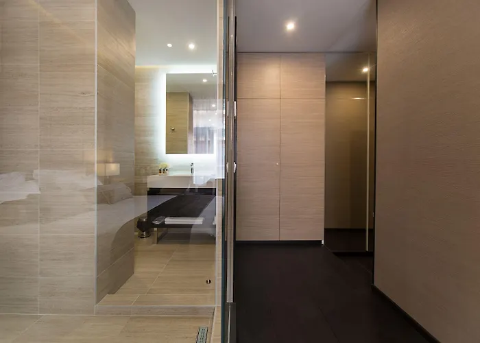 Гостевой дом Dominic Smart & Luxury Suites - Republic Square