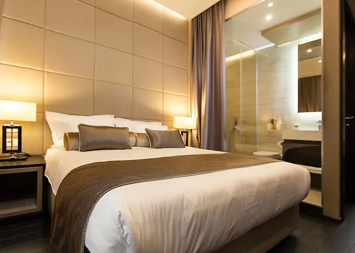 Dominic Smart & Luxury Suites - Republic Square